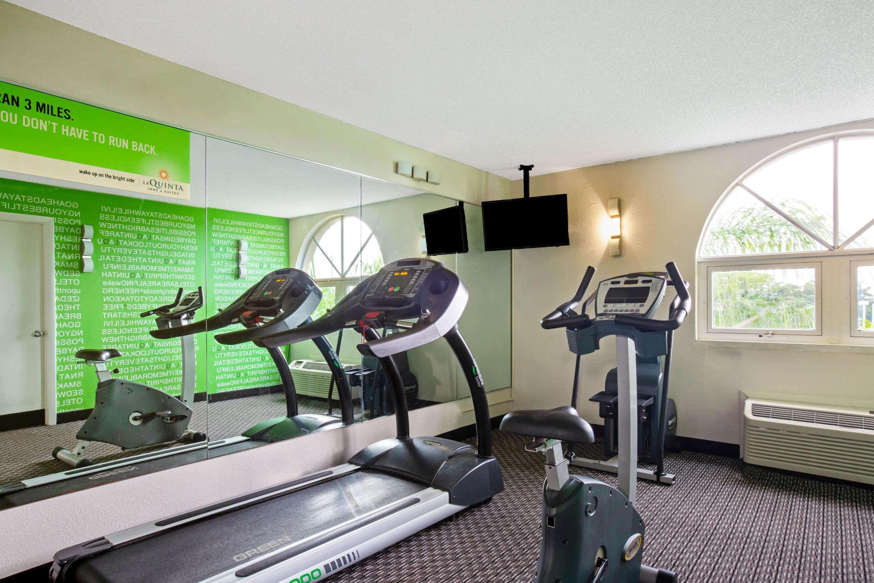 La Quinta by Wyndham Miami Lakes Bagian luar foto