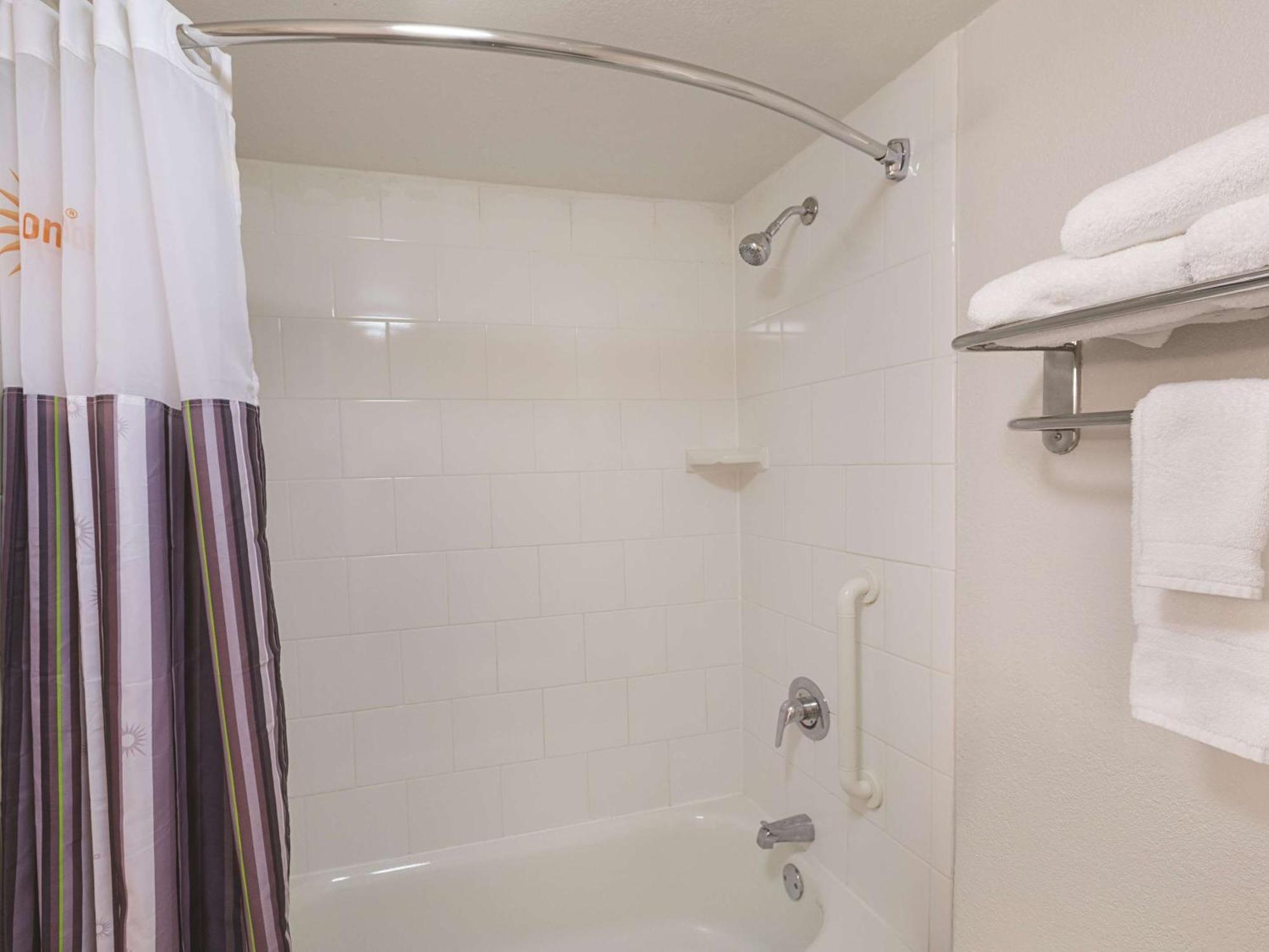 La Quinta by Wyndham Miami Lakes Bagian luar foto