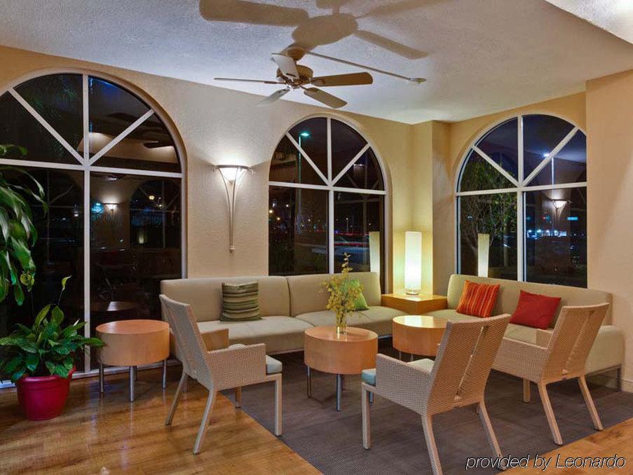 La Quinta by Wyndham Miami Lakes Bagian luar foto