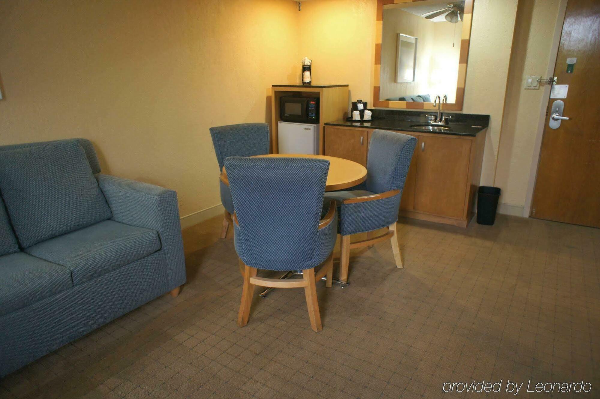 La Quinta by Wyndham Miami Lakes Bagian luar foto
